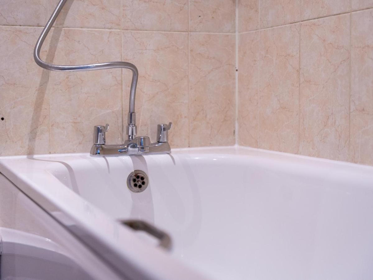 Luxury 2 Bed Apartment - Near Heathrow, Legoland, Windsor Slough Luaran gambar