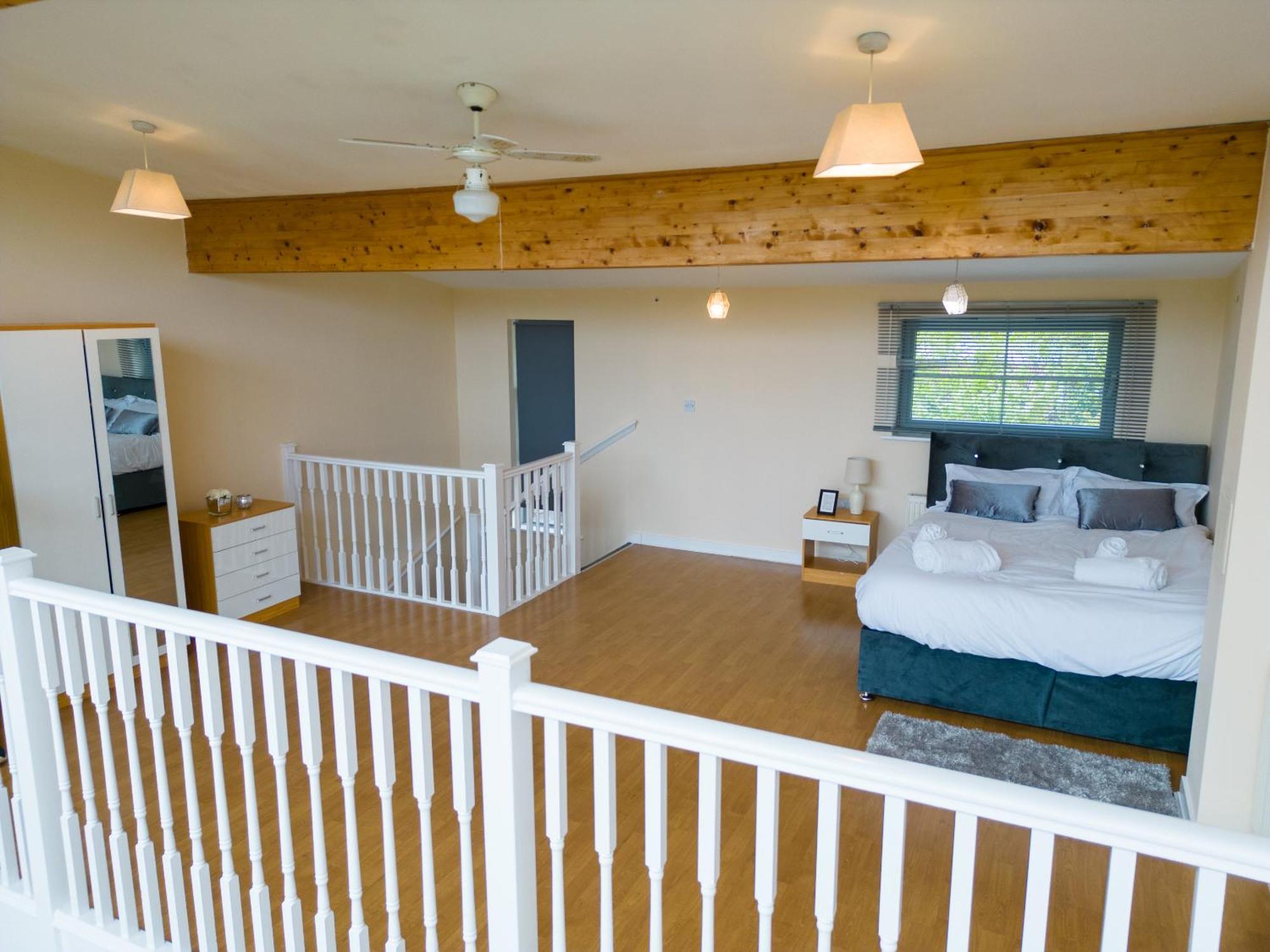 Luxury 2 Bed Apartment - Near Heathrow, Legoland, Windsor Slough Luaran gambar